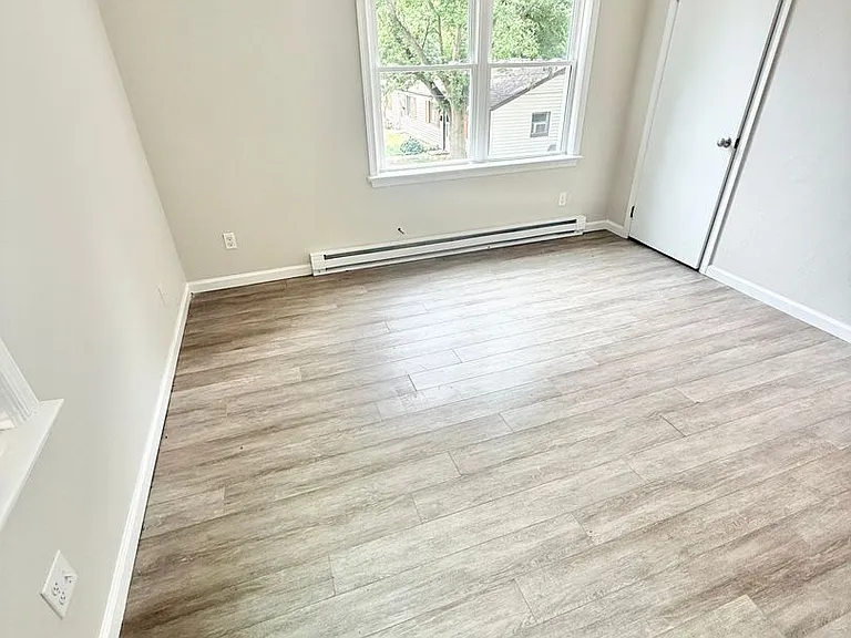 1820 Parkview Ave — Photo 32