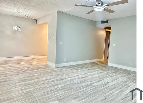 850 SW 133rd Ter — Photo 8