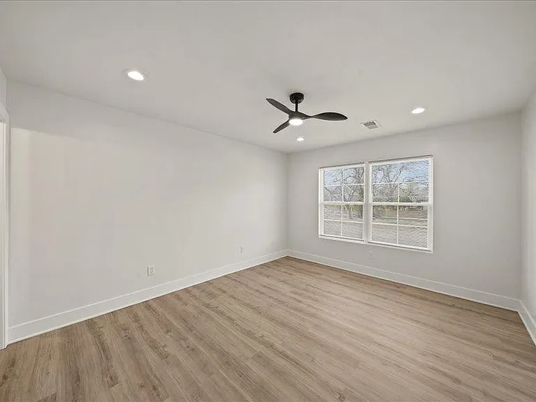 919 S Noland Rd — Photo 15