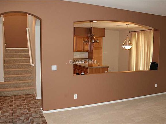 3rd image of 1016 Brinkman St