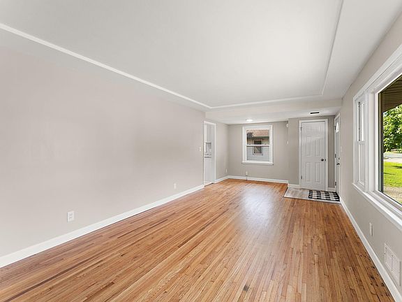 2nd image of 5906 Dupont Ave N