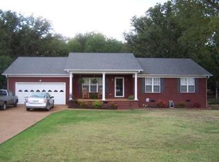 205 Savannah Dr, Buchanan, TN 38222