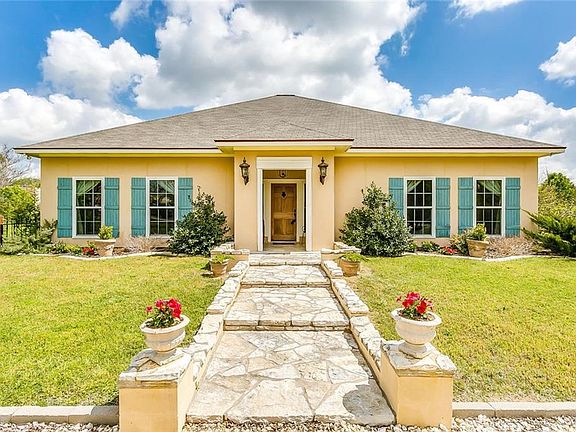 2nd image of 253 Bluebonnet Dr