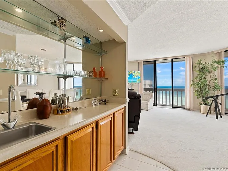 9960 S Ocean Dr #Penthouse 5 — Photo 26
