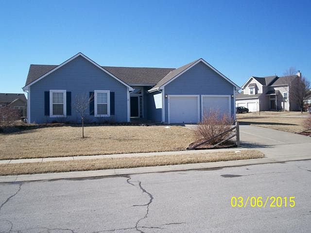1st image of 660 Sunset Dr