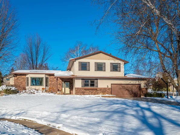 3716 Lexington Cir, Middleton, WI 53562