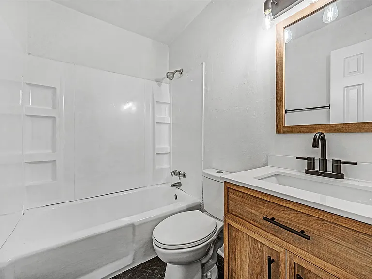 1718 Jerome St SE #1718 — Photo 8