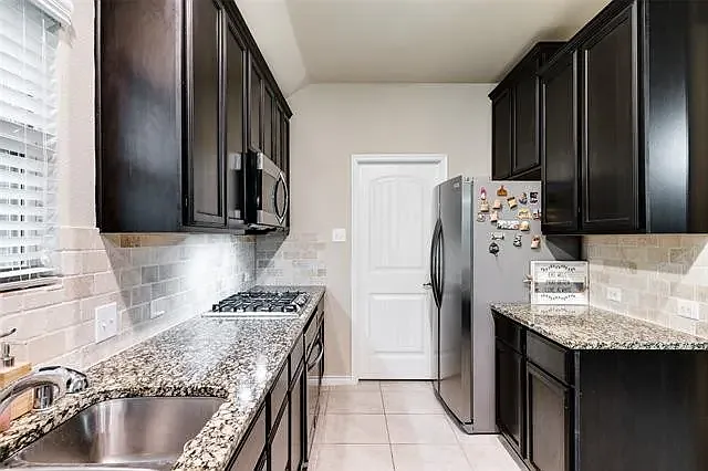 800 Laredo Ct