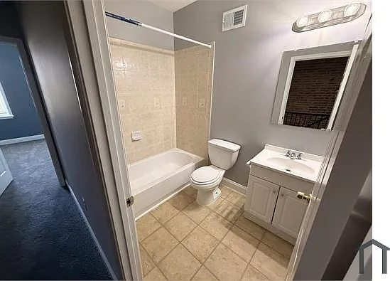 742 N Kenwood Ave — Photo 14