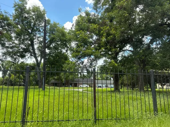806 Riveredge Dr, Richmond, TX 77406