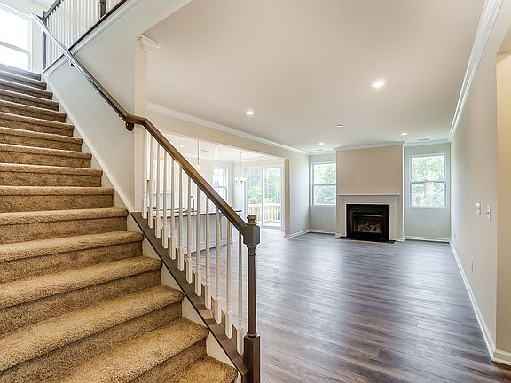 Photo representation of the Nolan plan. Colors, finishes and options will vary.