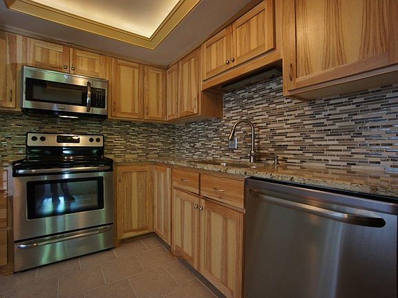 5th image of 2885 Knox Ave S APT 808