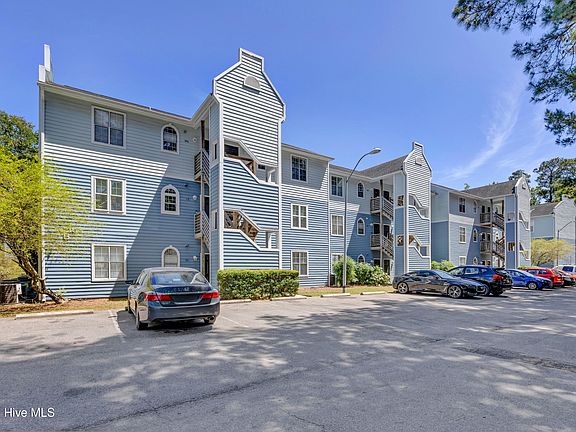 2nd image of 4210 Wilshire Boulevard #103 B