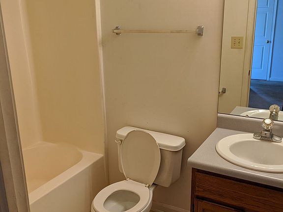 4th image of 2125 Galaxy Dr