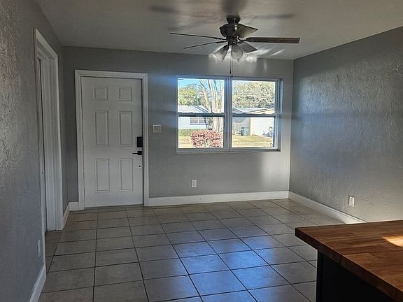 4th image of 838 Lewis Dr