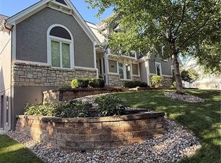 6100 NW 78th St, Kansas City, MO 64151