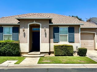 643 W Casanova Ln, Clovis, CA