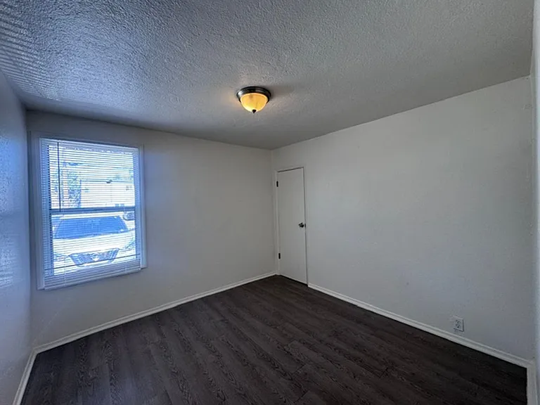 1022-1028 Martin Luther King Jr Ave — Photo 14