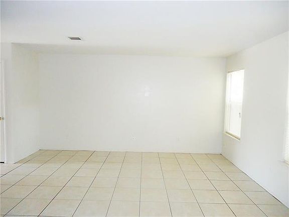 5th image of 9627 Sugar Hill Dr #A
