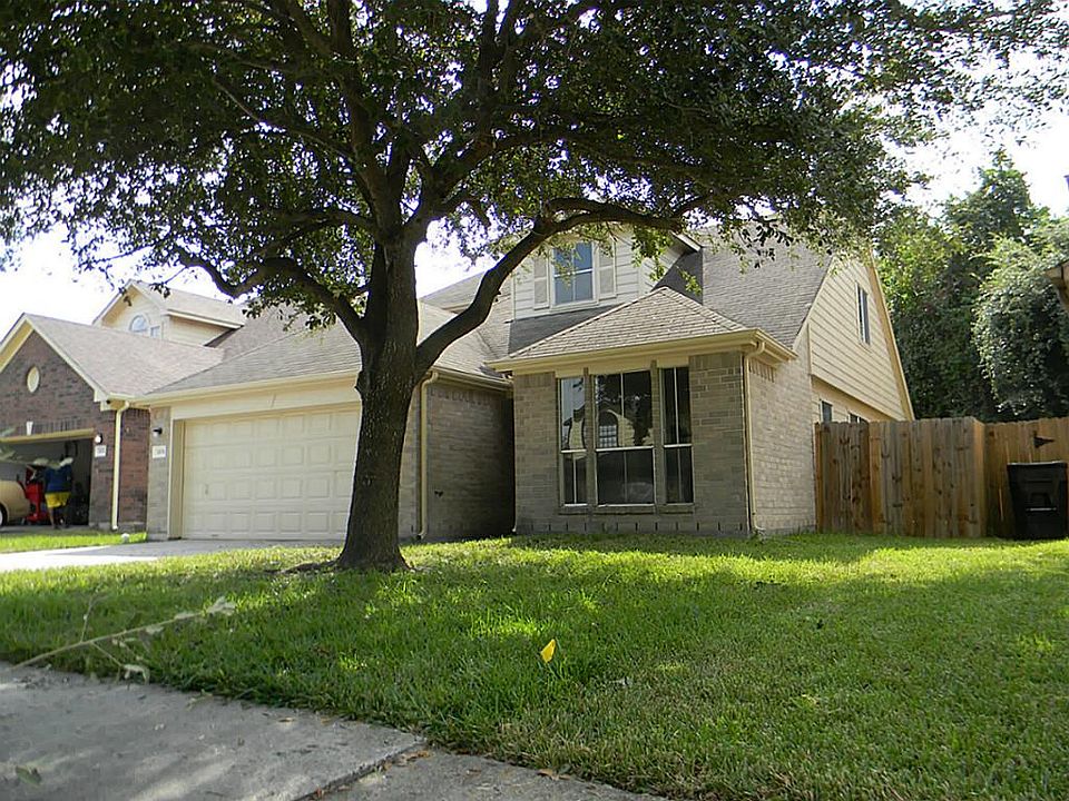 1st image of 3819 Storm Creek Dr