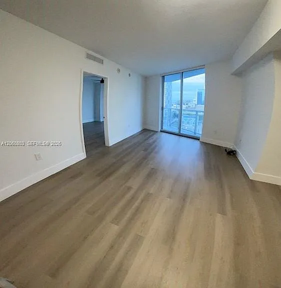 185 SW 7th St #1605 — Photo 12