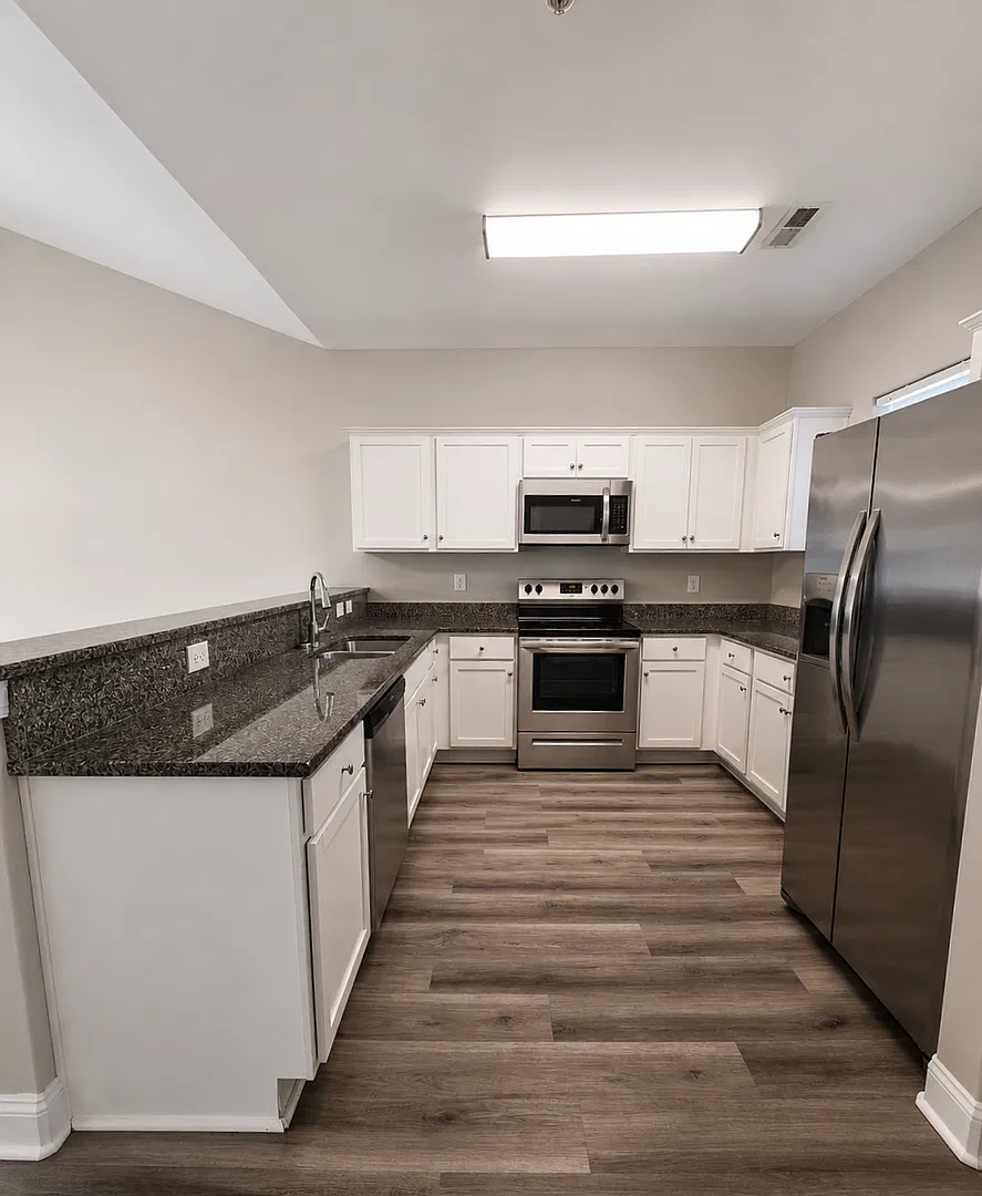 Third Floor Comfort Meets Picture Perfect Pond Views — Photo 4