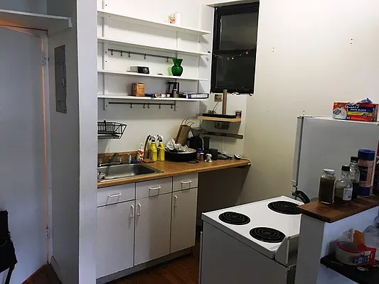 Rented by Level Group | media 8