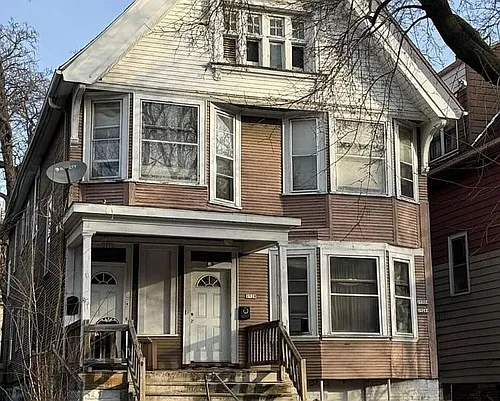 2928 W Juneau Ave #1 Photo 1