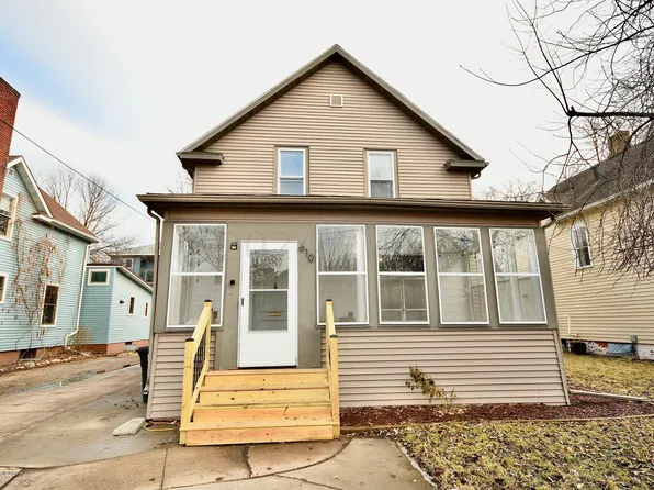 610 University Dr S, Fargo, ND 58103