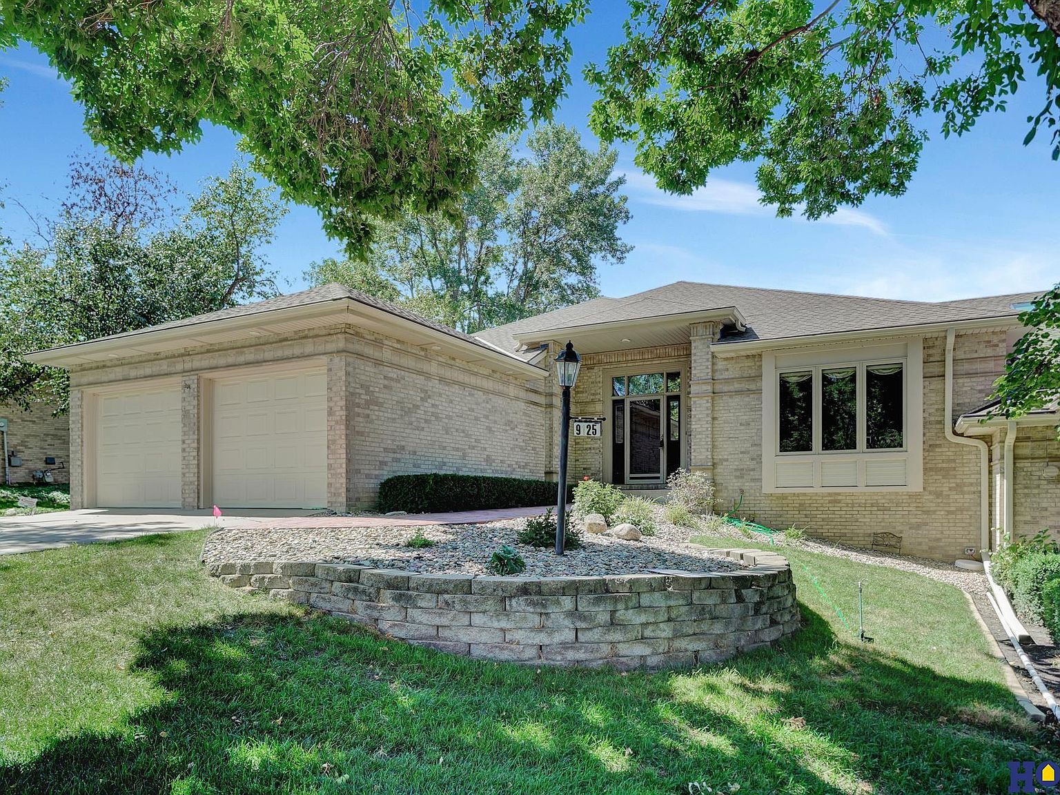 9125 Pioneer Ct, Lincoln, NE 68520 | Zillow