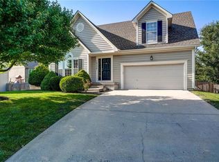 16224 W 157th Ter, Olathe, KS 66062