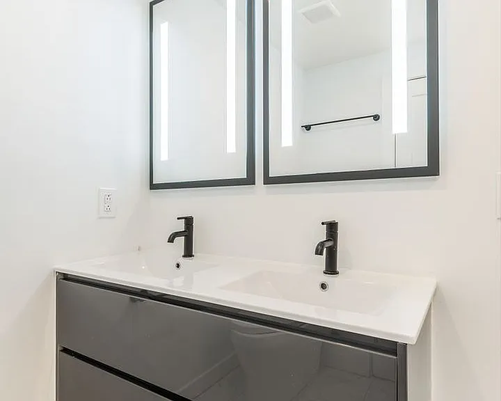 2521 Cecil B Moore — Photo 80