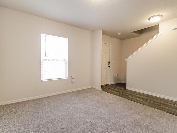 2nd image of 231 Hyacinth Ct