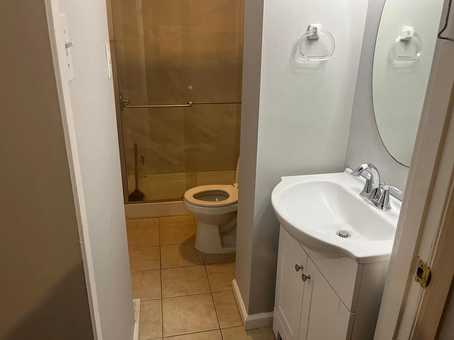 1 bed, 800 sqft, $1,375 — Photo 4