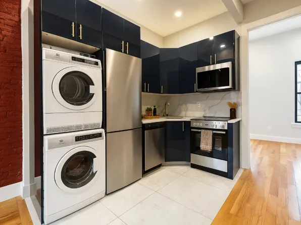 2034 Palmetto Street image 4 of 6