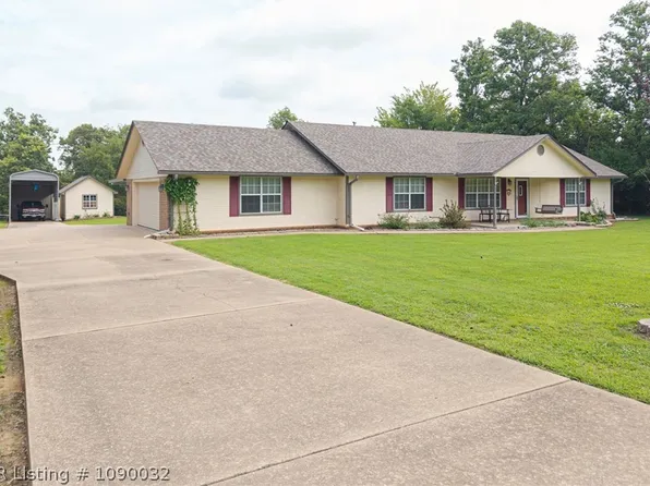 477073 E 1085th Rd, Roland, OK 74954