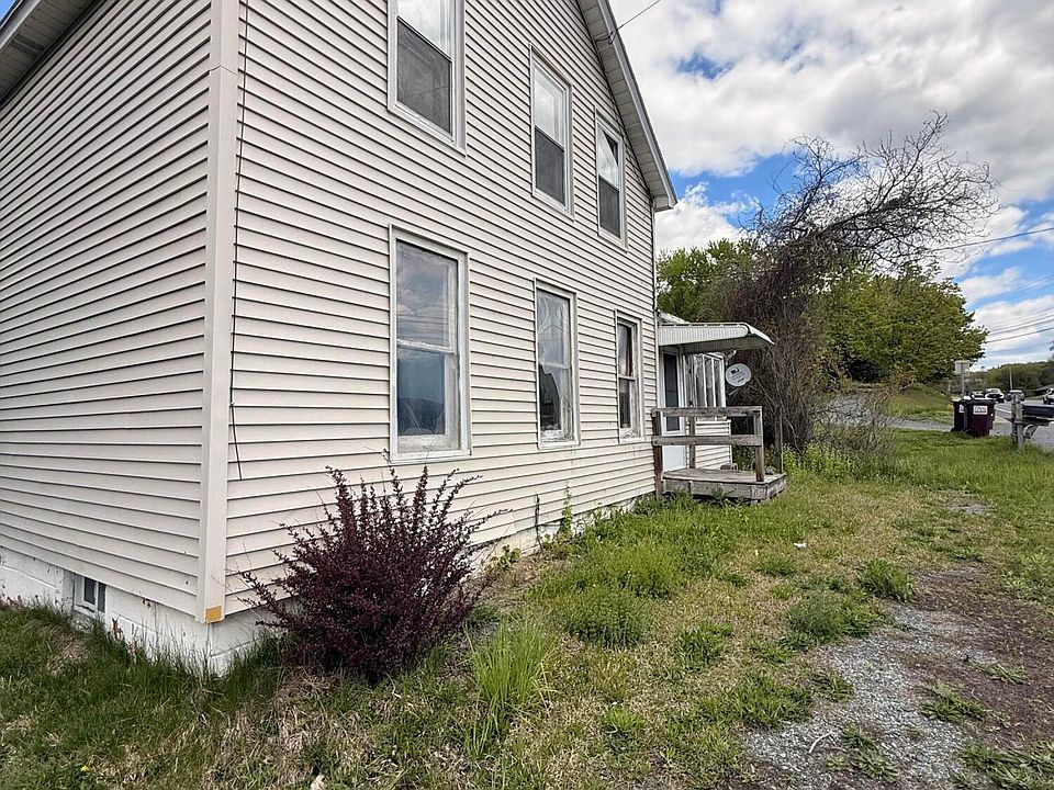 1st image of 1091 Hoosick Road