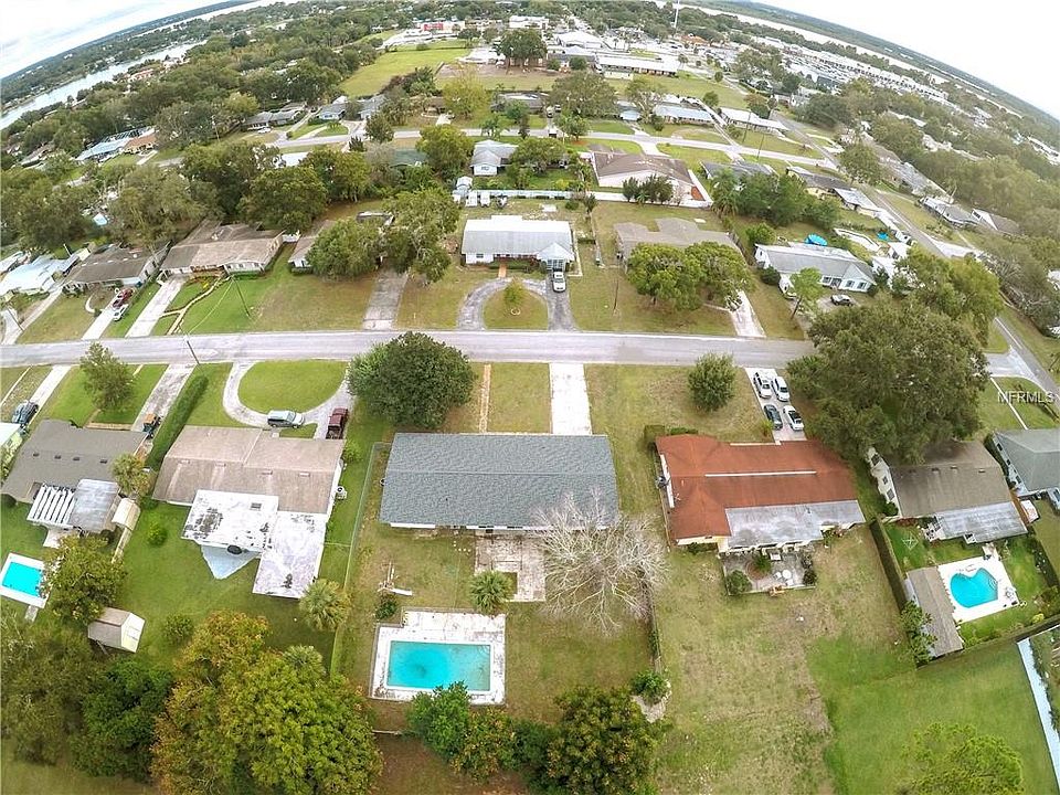 1st image of 861 Oleander Dr SE