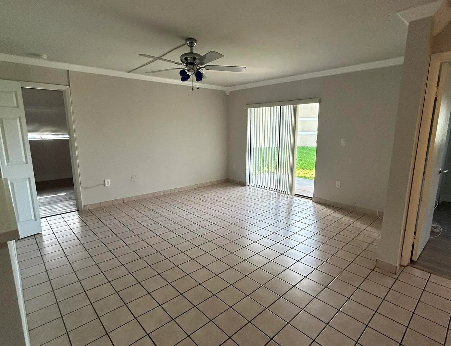2 bed, 2.0 bath, 1016 sqft, $2,300 — Photo 4