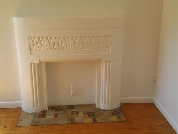 3rd image of 965 Biarritz Dr #3