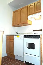 Rented by Tower Brokerage