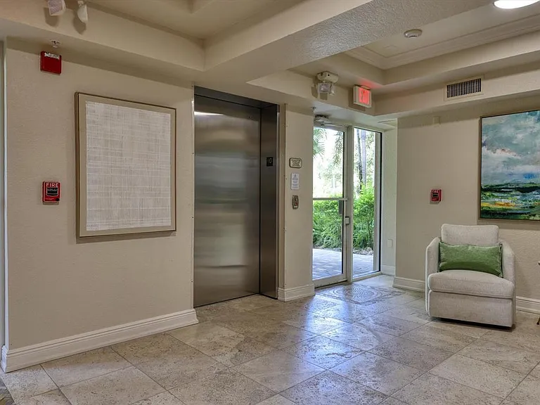 5122 Manorwood Dr #4B — Photo 6