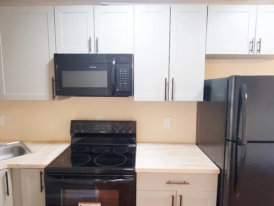 1246 S East St #2/3