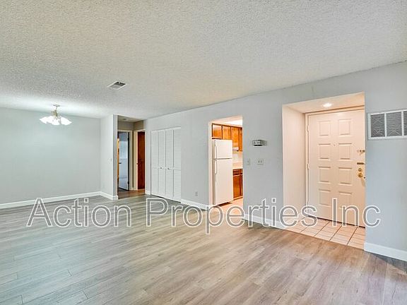 4th image of 704 San Conrado Ter Unit 2