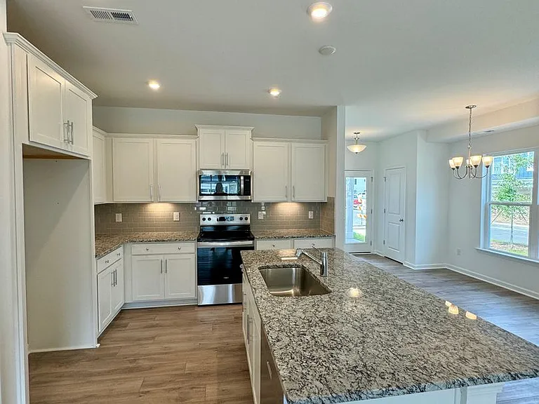 13167 Rover St — Photo 9