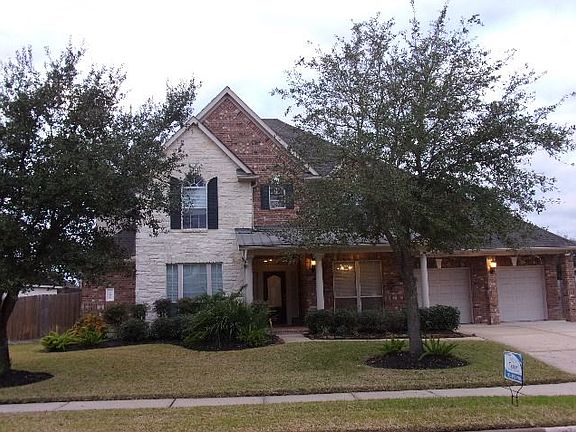 3rd image of 12016 Cedar Creek Dr