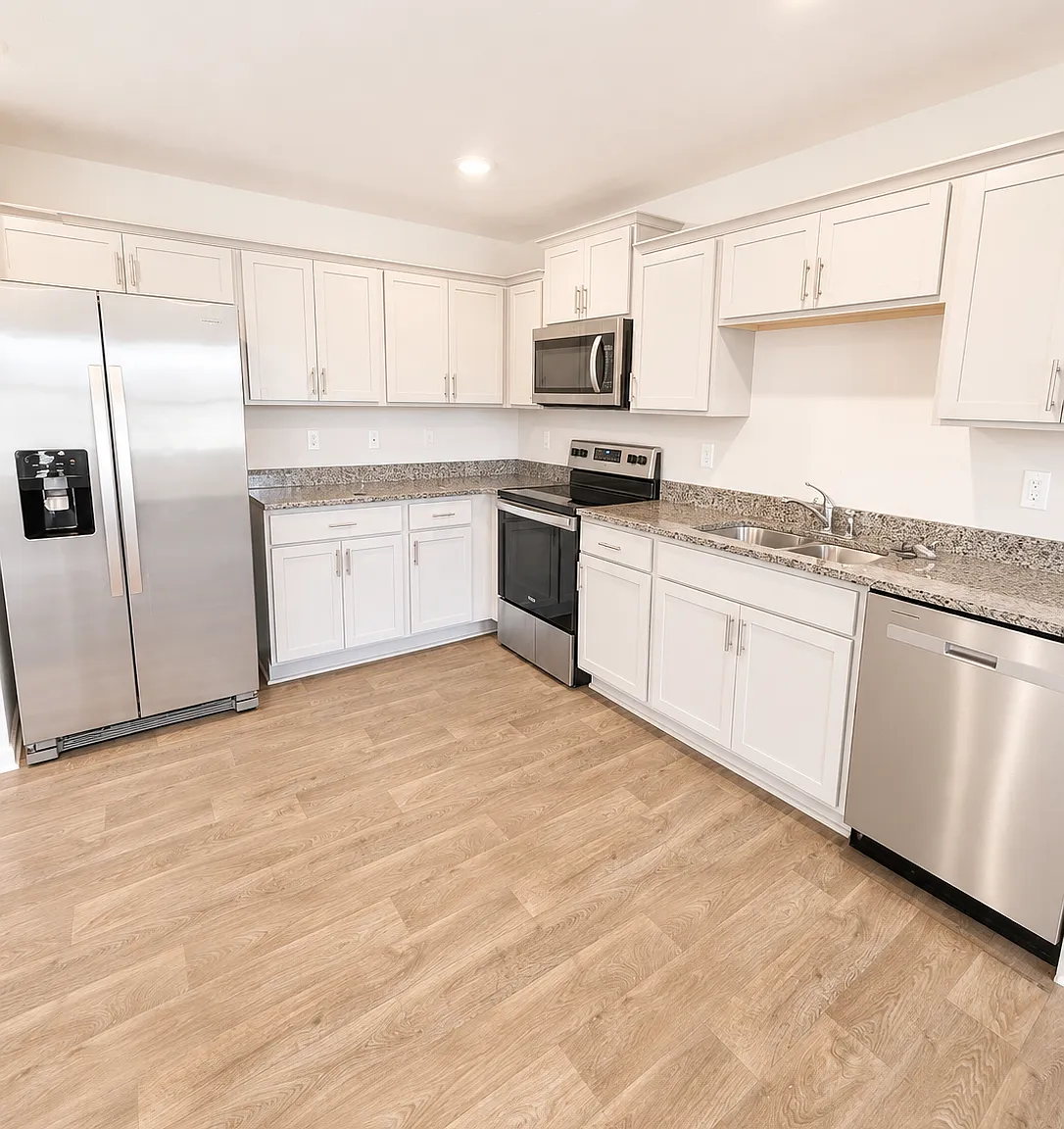 3 bed, 1183 sqft, $1,600 — Photo 2