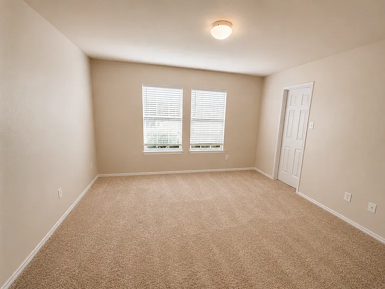 1700 White Rock Ct — Photo 8