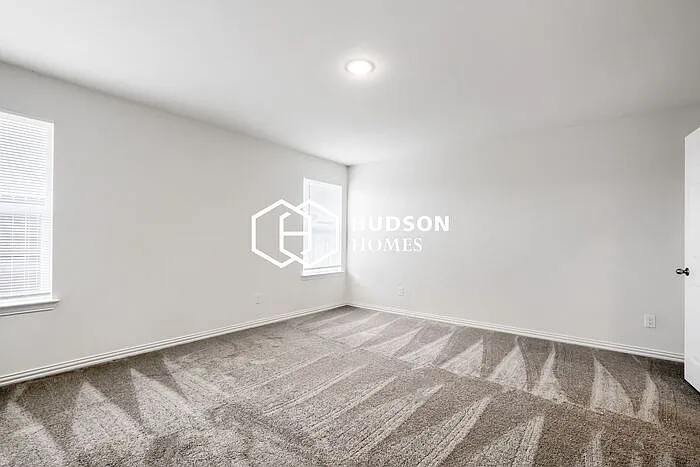 112 Goel St — Photo 9