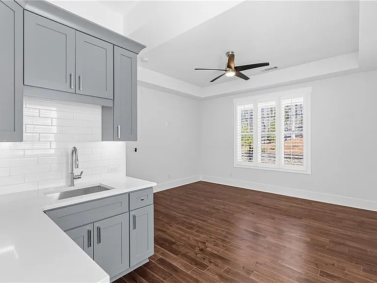 15448 Hopewell Rd — Photo 18